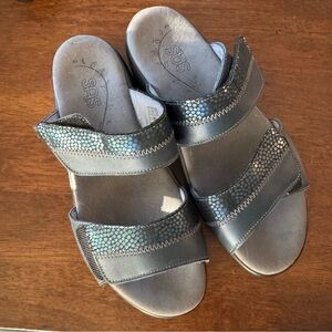 SAS Women's Shoes Nudu Slide Sandals Navy Iridescent 7.5M Hook Loop Adjustable